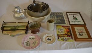 Kitchenalia including mixing bowls, jell