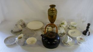 Assorted items inc Royal Doulton and Roy