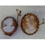 2 9ct gold cameo brooches
