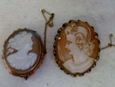 2 9ct gold cameo brooches