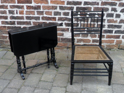 Victorian ebonised sutherland table & la