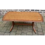 Coffee table with burr walnut veneer ban