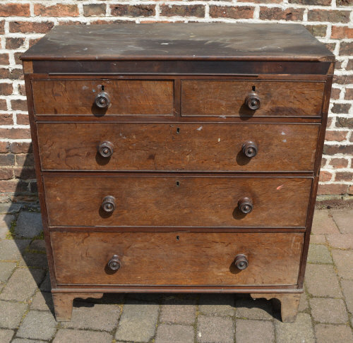 Victorian oak chest of drawers