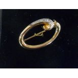 9ct gold and diamond brooch total weight