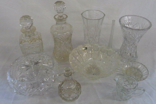 Assorted glassware inc decanters