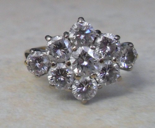 18ct yellow gold diamond cluster ring ap - Image 2 of 2