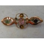 Small 9ct gold brooch