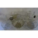 Assorted glassware inc bowls & decanter