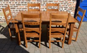 Oak table & 6 chairs