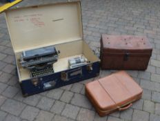 Travelling trunk, tin trunk, leather cas