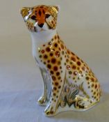 Crown Derby cheetah cub with gold stoppe