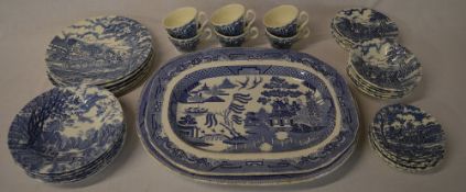 Blue & white ceramics including Willow p