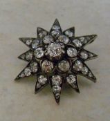 18ct gold approx. 2.25ct diamond starbur