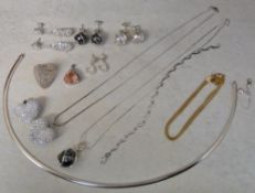 Assorted silver jewellery inc earrings,