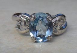 9ct white gold sky blue topaz ring size