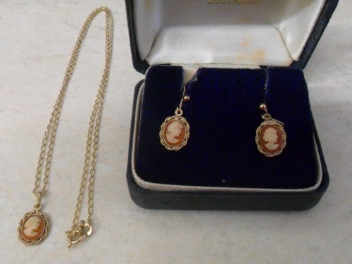 9ct gold cameo necklace and earrings tot