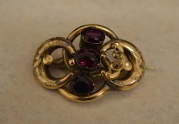 Victorian pinchbeck brooch