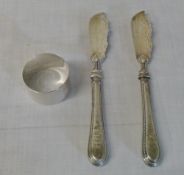2 silver butter knives Sheffield 1891/18