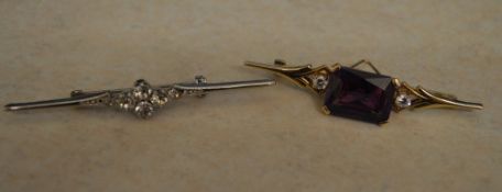 9ct gold topaz & glass brooch as well as