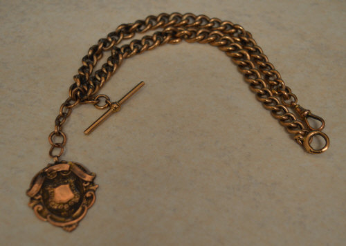 9ct gold watch chain with T bar with med