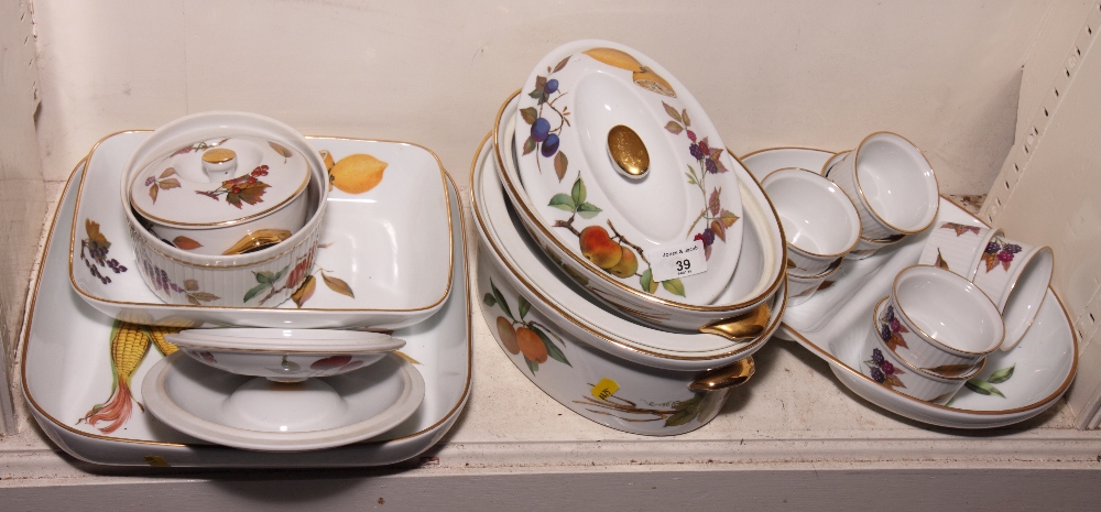 A quantity of Royal Worcester "Evesham" oven to table wares