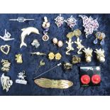 Costume jewellery; collection of 20thC b