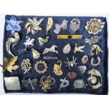 Costume jewellery; collection of 20thC b