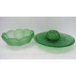 A Davidsons green mottled glass bowl, po