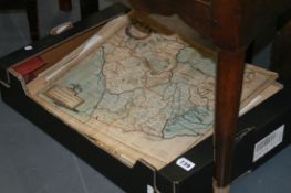 A BOX OF PRINTS TO INCLUDE A ROBERT MORDEN MAP OF LEICESTERSHIRE