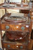 A GEORGIAN MAHOGANY COASTER , A SMALL TRAY AND OTHER TREEN