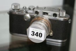 A LEICA CAMERA SERIAL NUMBER 197863