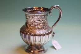 A LATE VICTORIAN SILVER BALASTER CHRISTENING CUP WITH RIBBED LOWER BODY, DATED LONDON 1891,