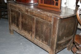 AN EARLY 18TH.C.OAK PANEL COFFER