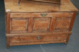 AN 18TH.C.SMALL PINE PANEL FRONT MULE CHEST