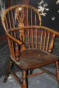 AN EARLY 19TH.C.WINDSOR ARMCHAIR WITH PIERCED SPLAT BACK