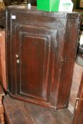 AN 18TH.C.OAK COUNTRY CORNER CABINET