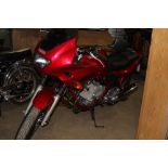 MOTORCYCLE YAMAHA DIVERSION XJ600S (2002) (KV02 VYE). METALLIC RED. ONE OWNER FROM NEW ONLY 6420