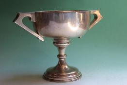 A silver two handled trophy, Birmingham 1925, 23ozs, 20cm high