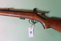 A BSA sportsman 5 bolt action .22LR rifle, serial number KA35471. (st no 3172)