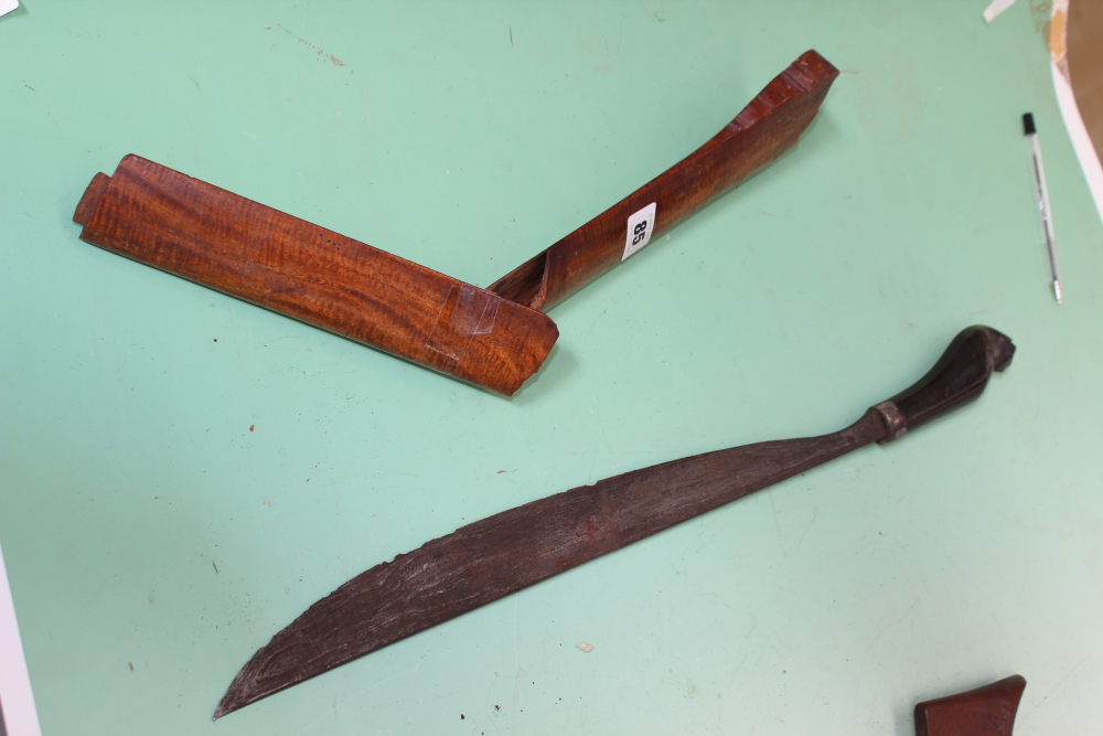 Four Malayan kris of typical form, together with a larger straight edge example. (5) - Image 4 of 7