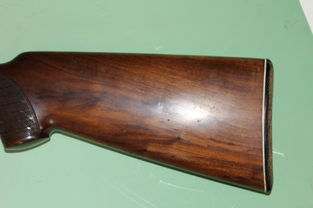 A Laurona 12-bore over and under shotgun, 26inch barrels, border and scroll engraved double - Image 3 of 11