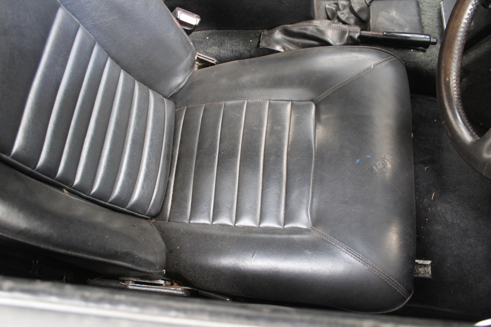 1968 Reliant Scimitar GTE SE5A (believed to be motor show car). Original black rexine interior. - Image 9 of 32