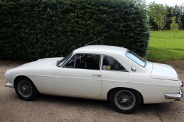 1967/8 Reliant Scimitar SE4B, Essex engine V6. Original condition fully operational. MOT, 4 speed