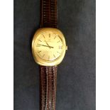 A rare Girrard Perregaux calibre 352 quartz watch c1972/3 .750 (18ct) gold case. Matte gilt dial and