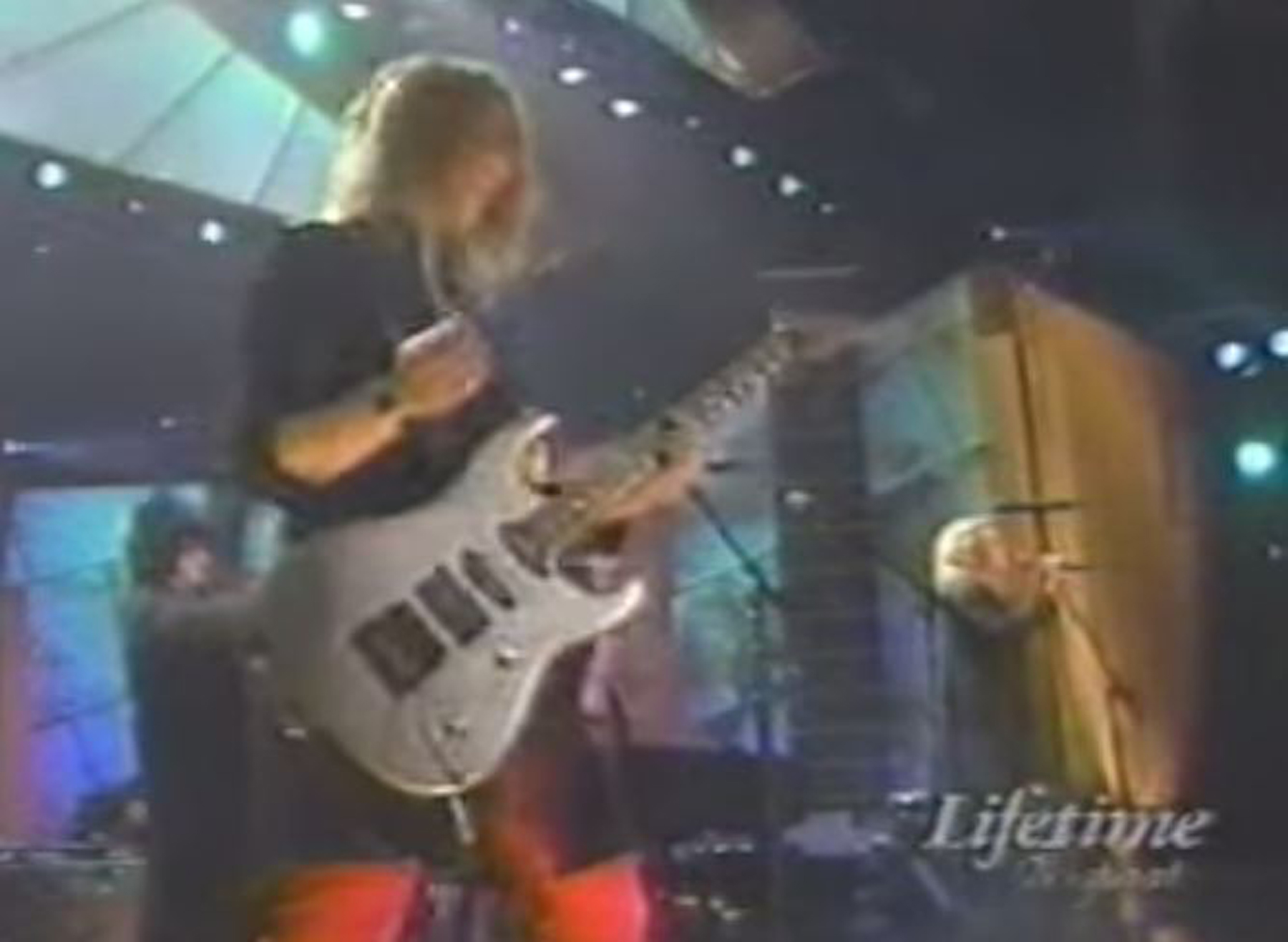 NANCY WILSON STAGE-PLAYED B.C. RICH GUITAR  A silver B.C. Rich electric guitar played by Nancy - Image 5 of 7