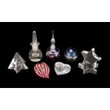 GROUP OF ORNAMENTAL GLASS ITEMS Including three Tiffany stars, two studio perfume bottles and a