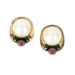 JOAN COLLINS PAIR OF MABE PEARL AND GEM-SET EAR CLIPS DESIGNED IN VERMEIL, BY KYLO A pair of gold