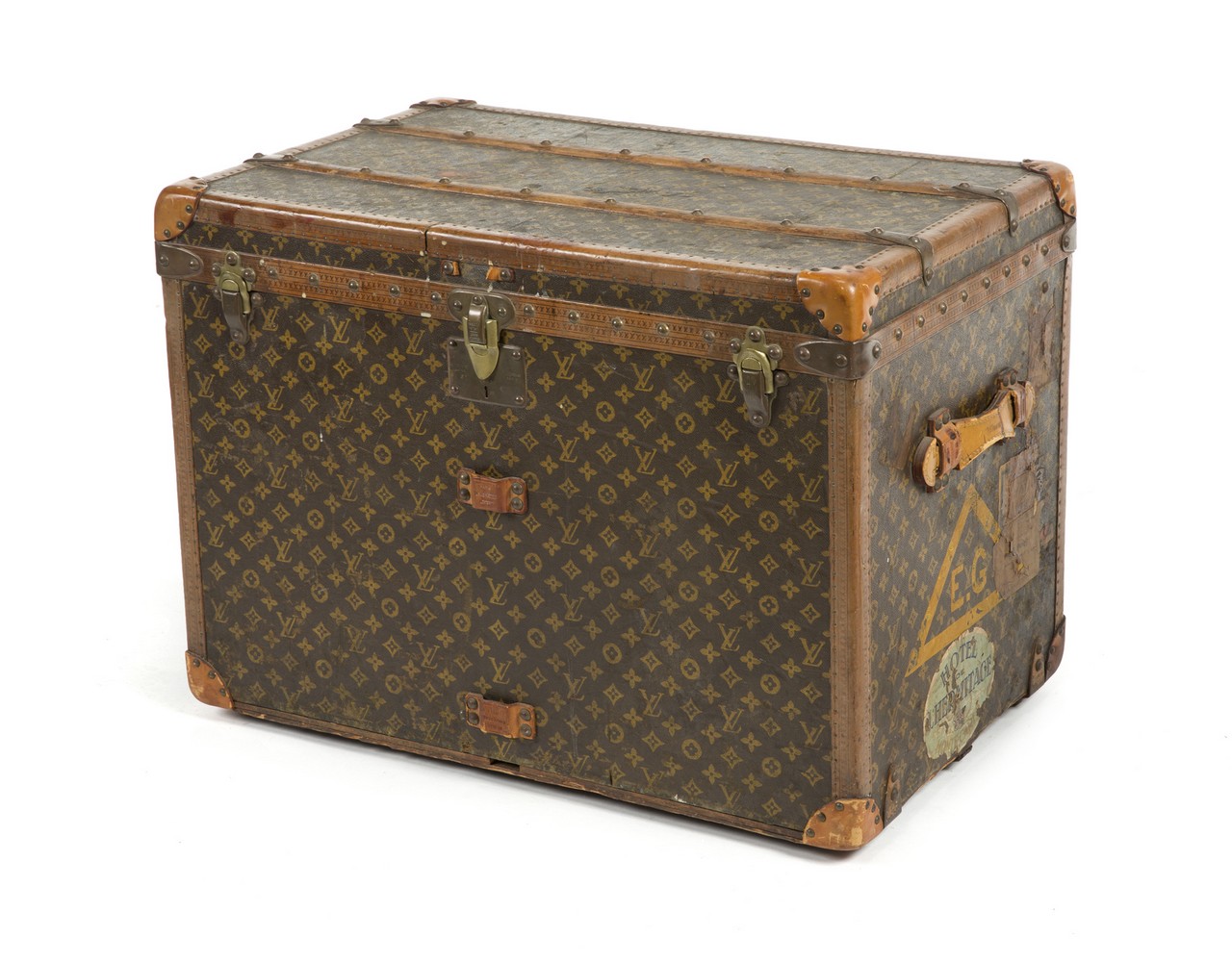 JOAN COLLINS LOUIS VUITTON TRUNK A vintage Louis Vuitton trunk, marked with serial number 728217.