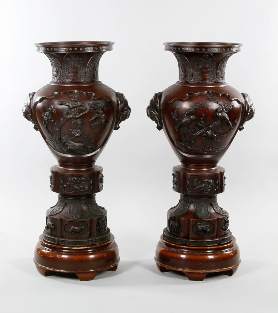 Pair of 19th C. Japanese Palace Urns Pair of two large palace urns, Japan, 19th century, bronze, - Image 9 of 13
