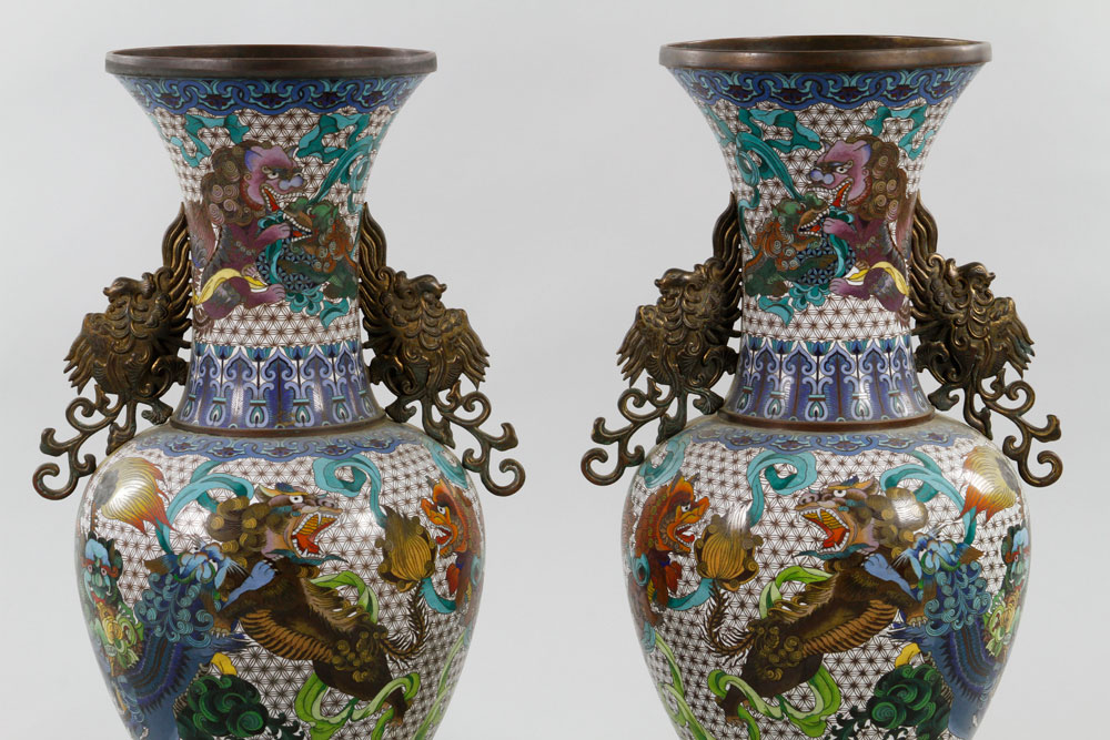 Pair of Chinese Cloisonné Vases Pair of vases, China, Republic period, cloisonné over copper, - Image 8 of 10